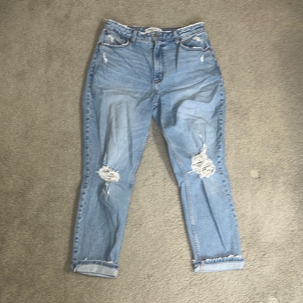 Abercrombie and Fitch high-rise mom jean